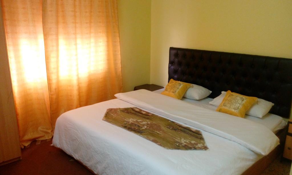 Hamoudah Hotel Amman Extérieur photo